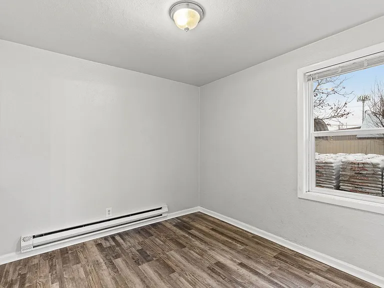 9300 E Sprague Ave — Photo 34