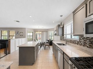 3207 W MOLLY Lane, Phoenix, AZ 85083