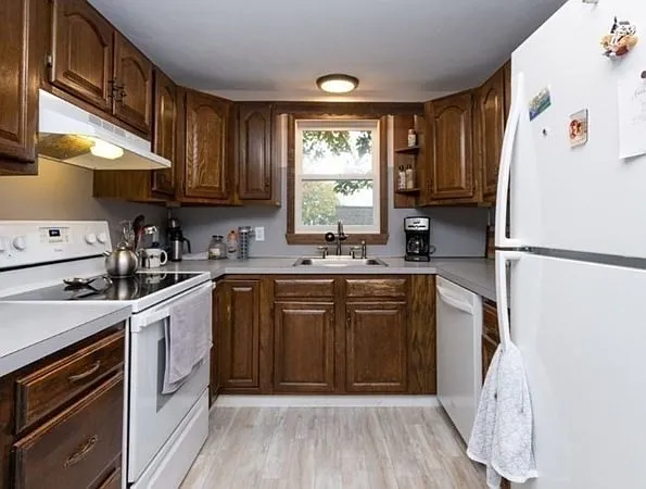 41 Central St #3 — Photo 12