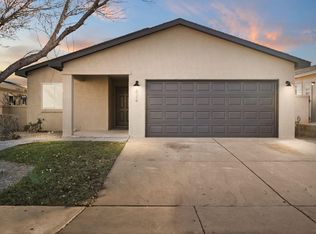 624 Sedona Meadows Dr NE, Rio Rancho, NM 87144