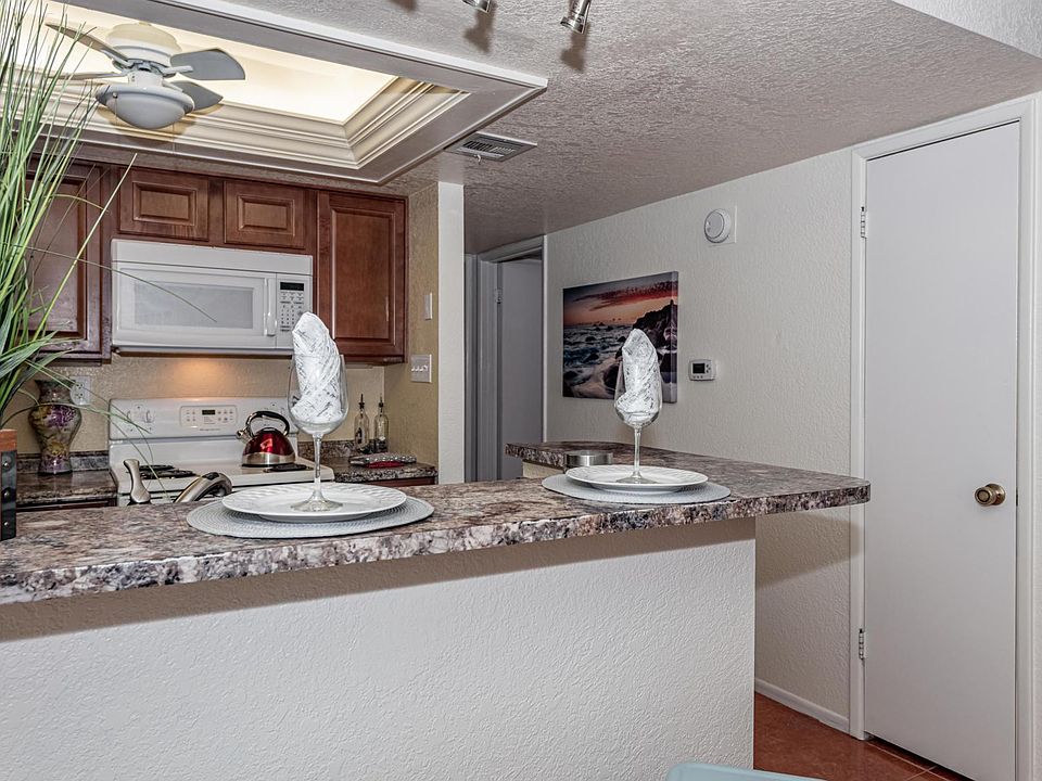1st image of 540 N May St #3093