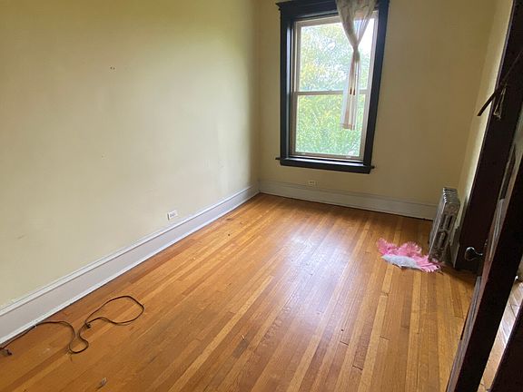 2nd image of 2409 N Kedzie Blvd #3