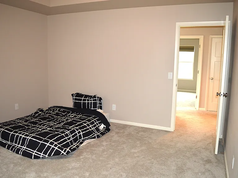 321 Alton Dr — Photo 15