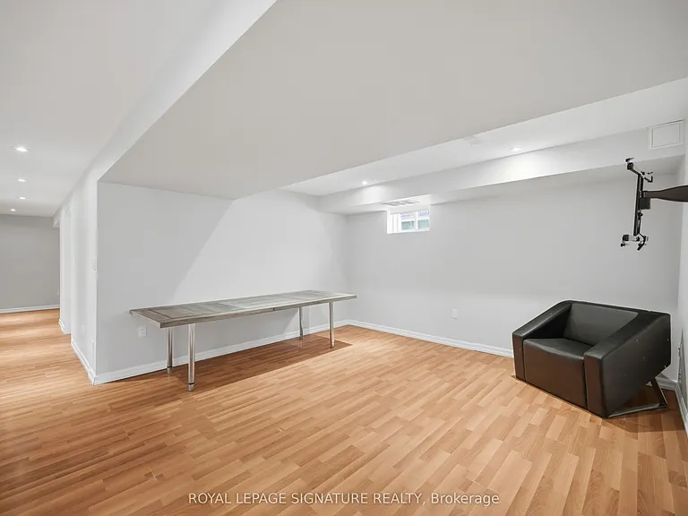 53 Guery Cres #2 — Photo 13