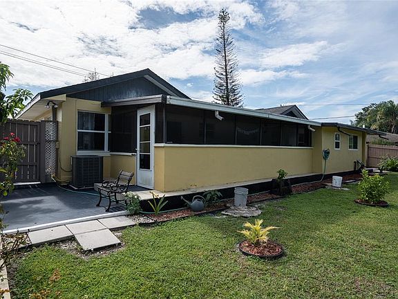 5th image of 2178 INDIA BOULEVARD