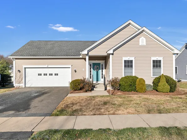 64 Chapman Chase #64, Windsor Locks, CT 06096