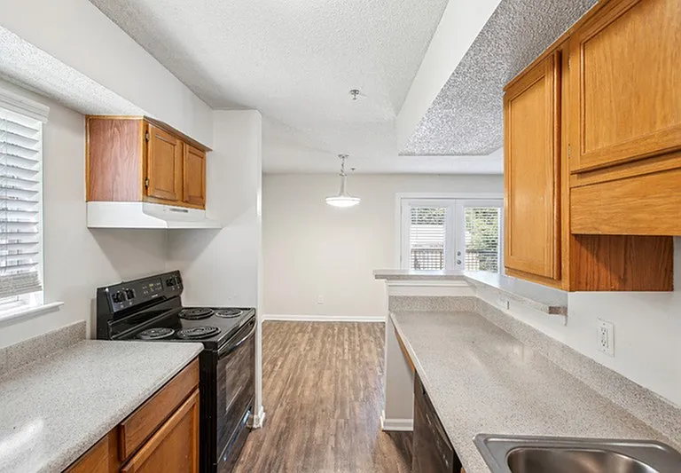 SouthOaks_Classic_Kitchen3_062624_web