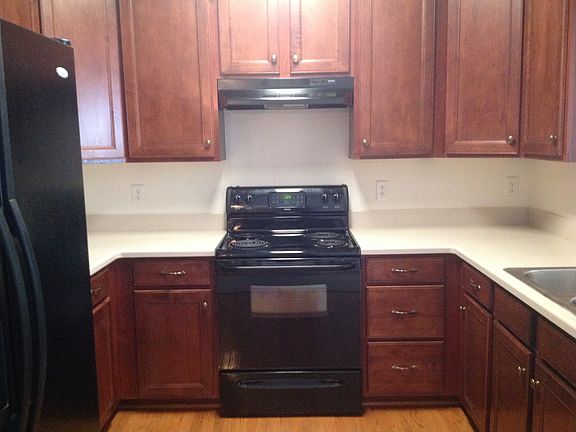 3rd image of 6918 Stratford Townes Way