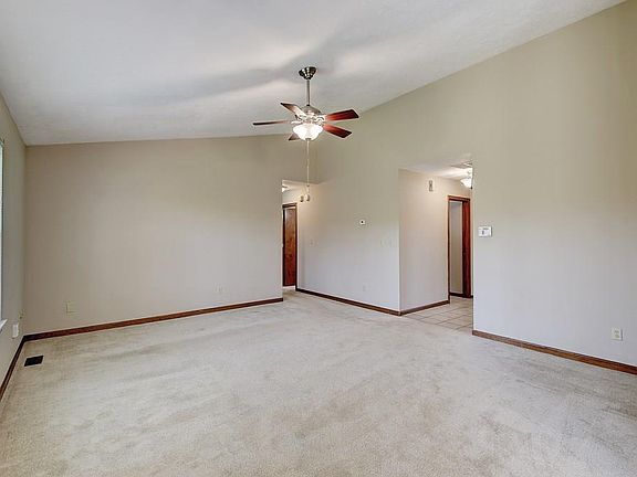 4th image of 3144 River Birch Dr