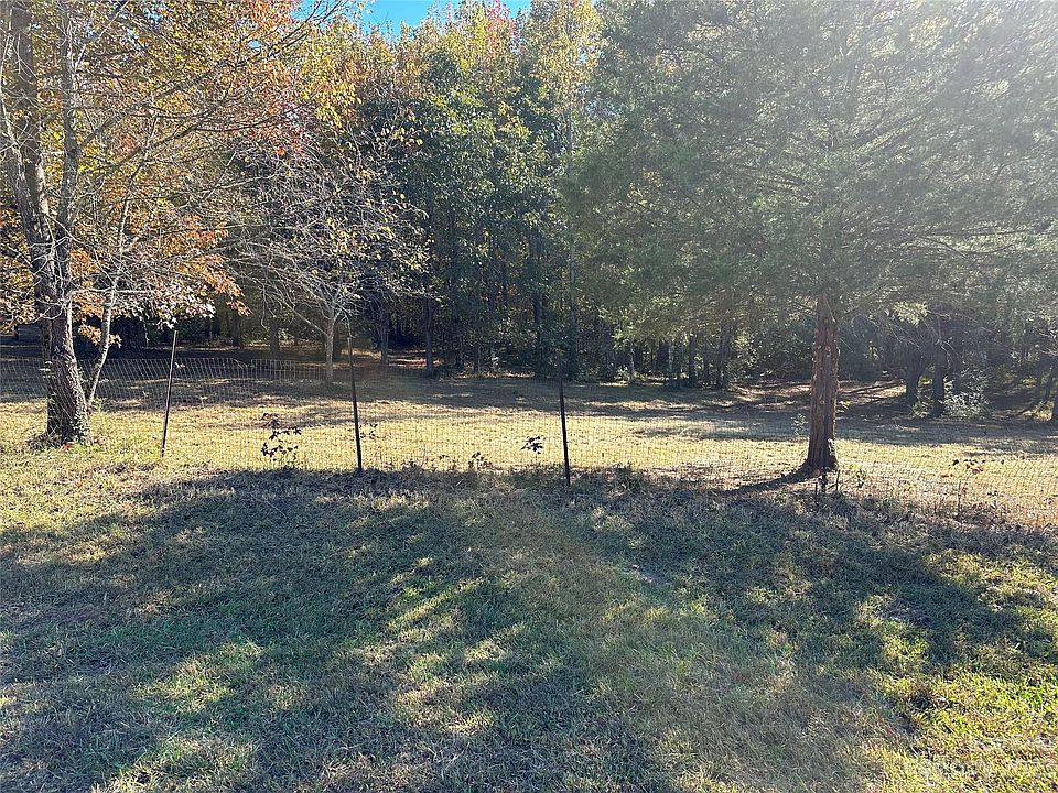 1st image of 137 Cedarvale Dr