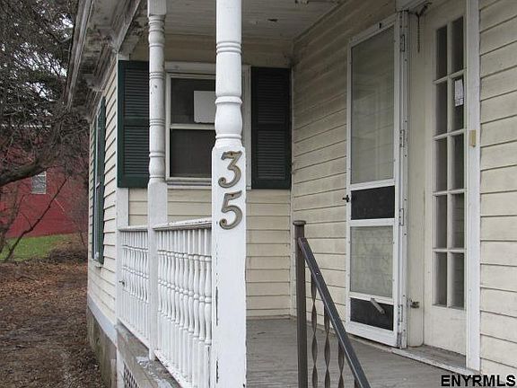 3rd image of 35 Church St