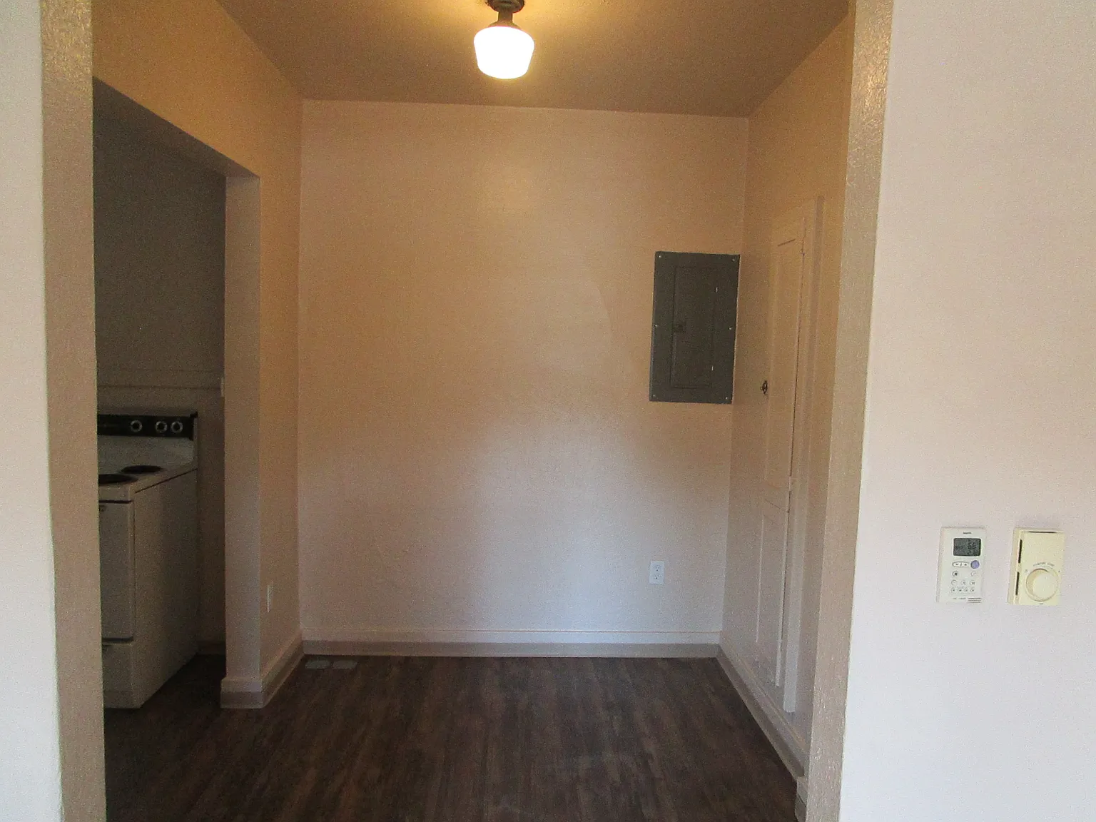 Studio, 373 sqft, $850 — Photo 2