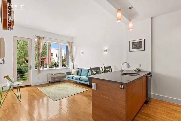 Sold by Sotheby's International Realty | media 1