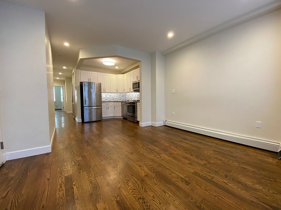 1st image of 452 E 29th St #1R