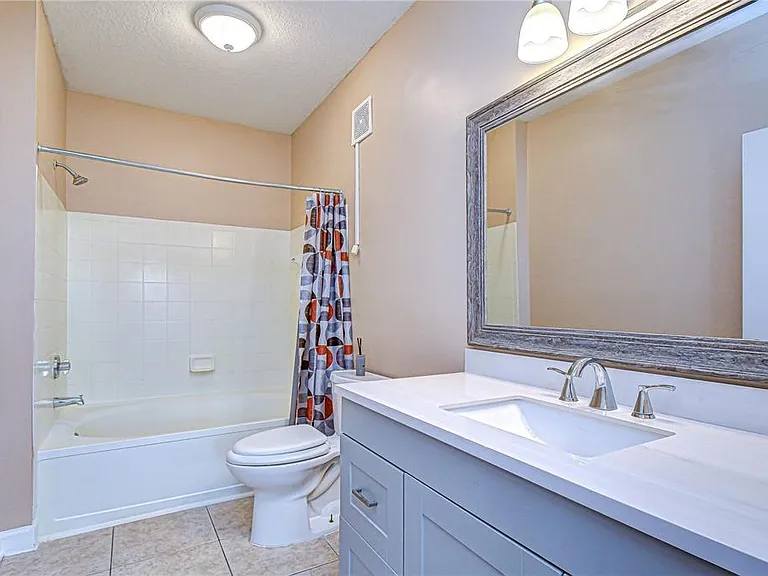 17942 Villa Creek Dr #17942 — Photo 32