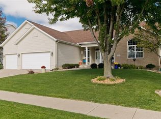4180 Creekview Dr, Marion, IA 52302