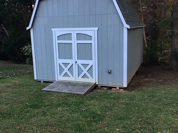 Large Shed w/ electric