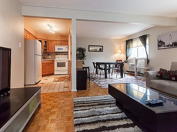 5th image of 4334 N Clarendon Ave APT 205
