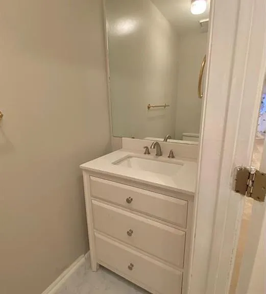 315 Plymouth Rd — Photo 14