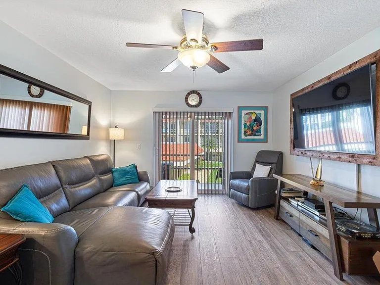 1300 Seaway Dr #B10 — Photo 13
