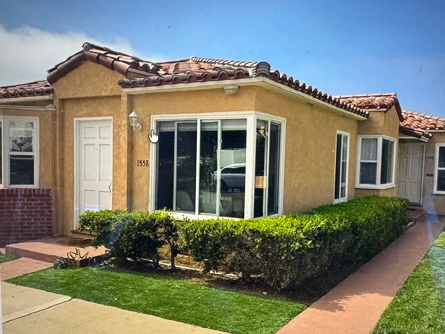2 bed, 881 sqft, $4,500 — Photo 1