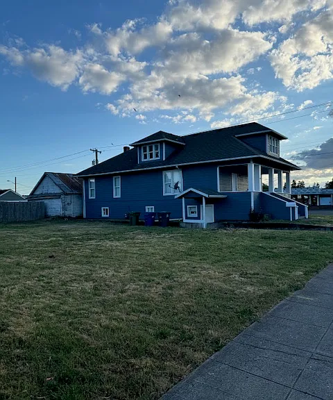 112 E Ida St — Photo 2