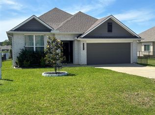311 Shoreview Dr, Conroe, TX 77303
