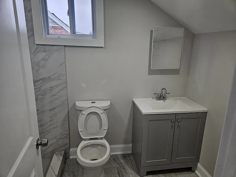 1015 S Beechfield Ave — Photo 22