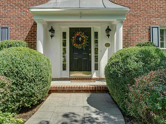 4th image of 1376 Dunlora Dr