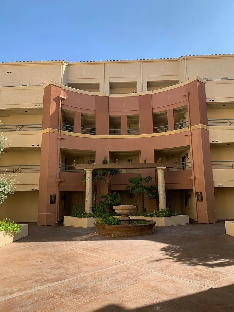 Fully Furnished - Gaurd Gated - Close to Strip w/ View — Photo 1