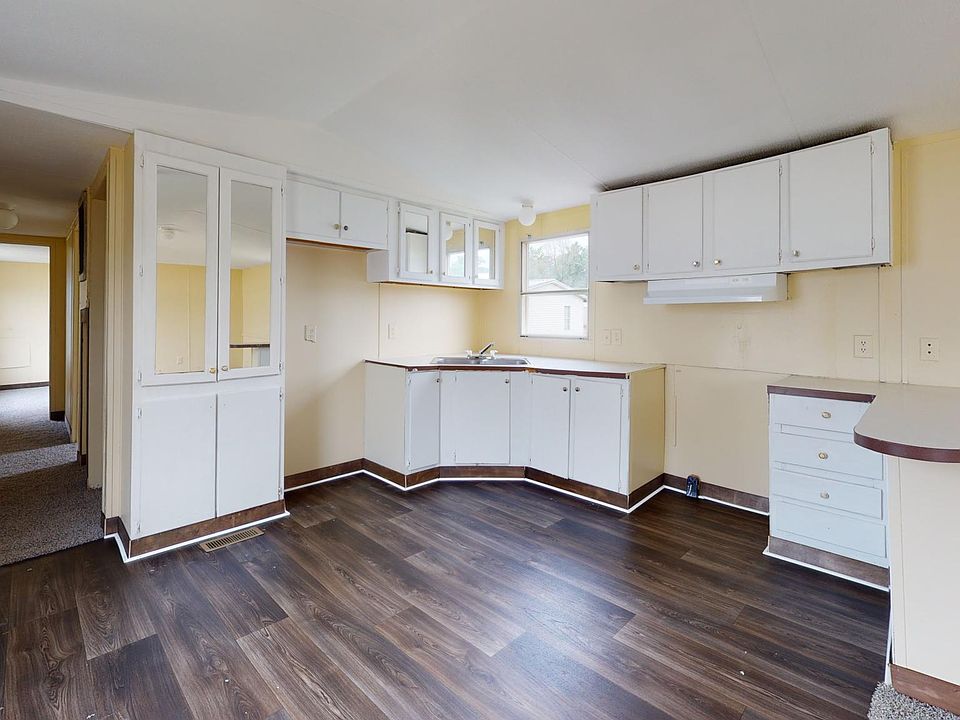 2nd image of 2507 Cattail Cir