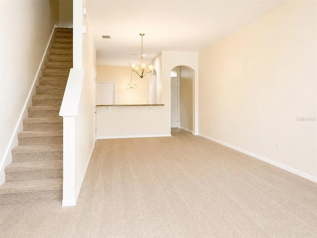 3 bed, 2.5 bath, 1536 sqft, $2,095 — Photo 3