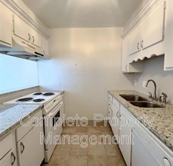 3350 Altamont Rd #C — Photo 5