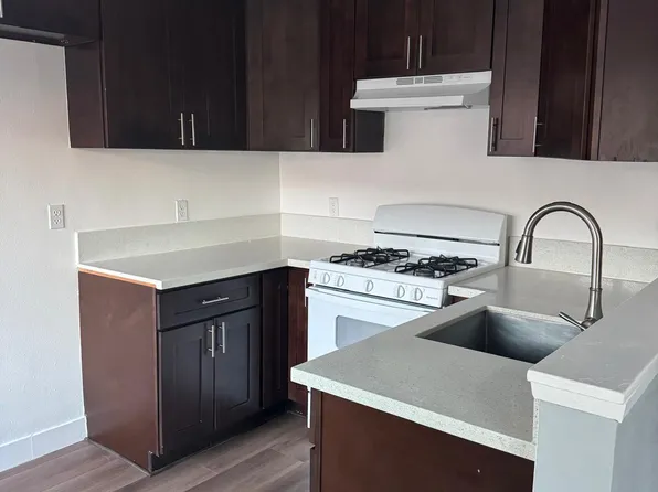 1141 W 9th St APT D, Corona, CA 92882