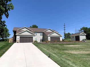 512-514 S Main St, Fall River, WI 53932