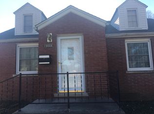 19008 Minnesota St, Roseville, MI 48066