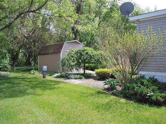 2nd image of 7 Chestnut Ln