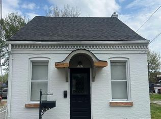 14 N 15th St, Belleville, IL 62220