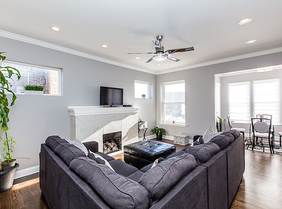 3rd image of 4846 W Belle Plaine Ave #3F