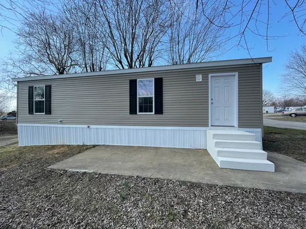 221 Hickory Ave #221, Salem, IN 47167