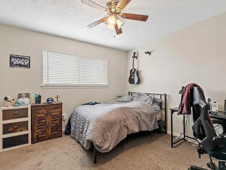 1402 Dominik Dr — Photo 11