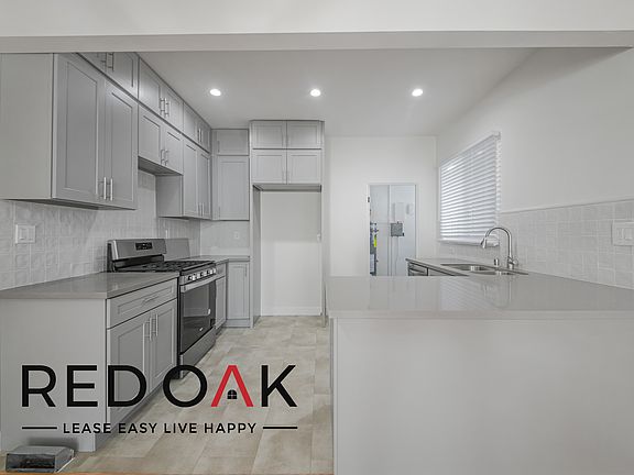 5th image of 330 3/4 N Genesee Ave #330