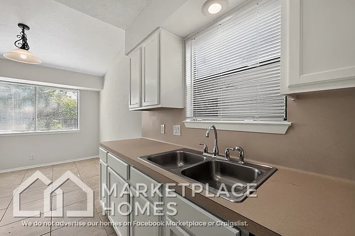 1707 Provident Ln — Photo 17