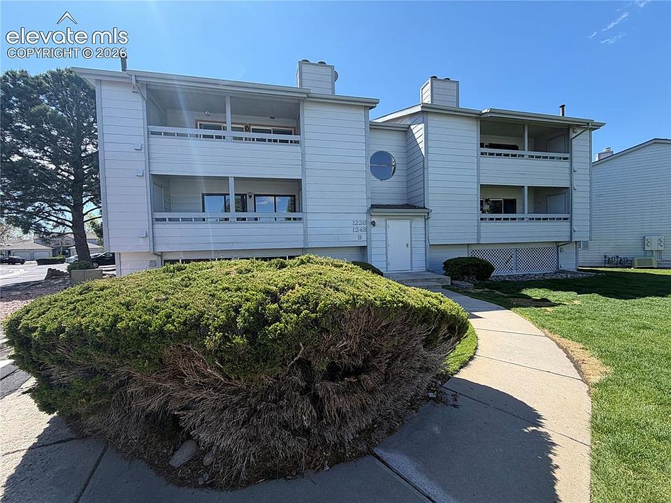 1st image of 1228 Firefly Cir