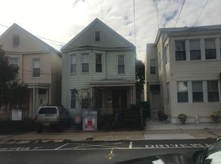 921 18th St, Union City, NJ 07087
