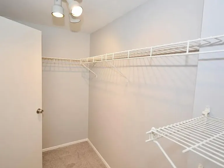 801 N Pitt St #611 — Photo 3