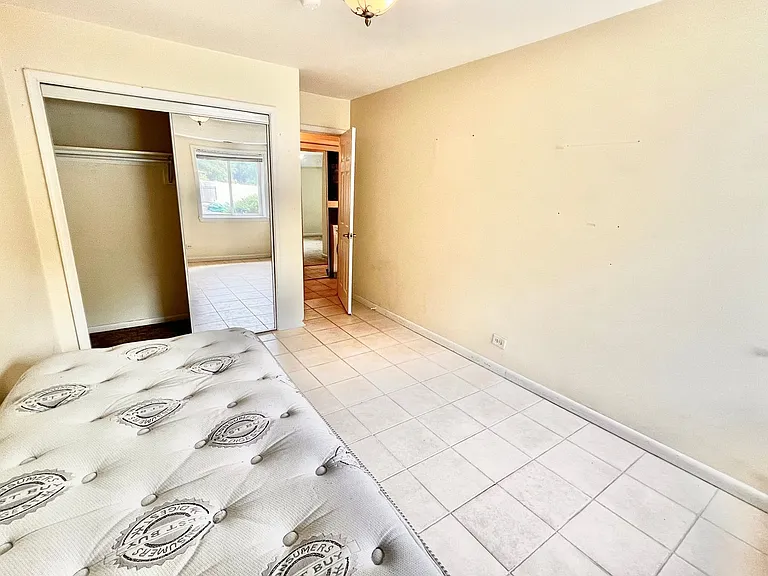 1800 Jefferson Park Ave — Photo 20