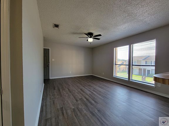 5th image of 322-328 Brookwood Dr