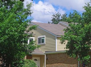 2704 Meadowstone Ct, Carrollton, TX 75006