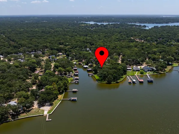 122 Dowdy Ln, Mabank, TX 75156